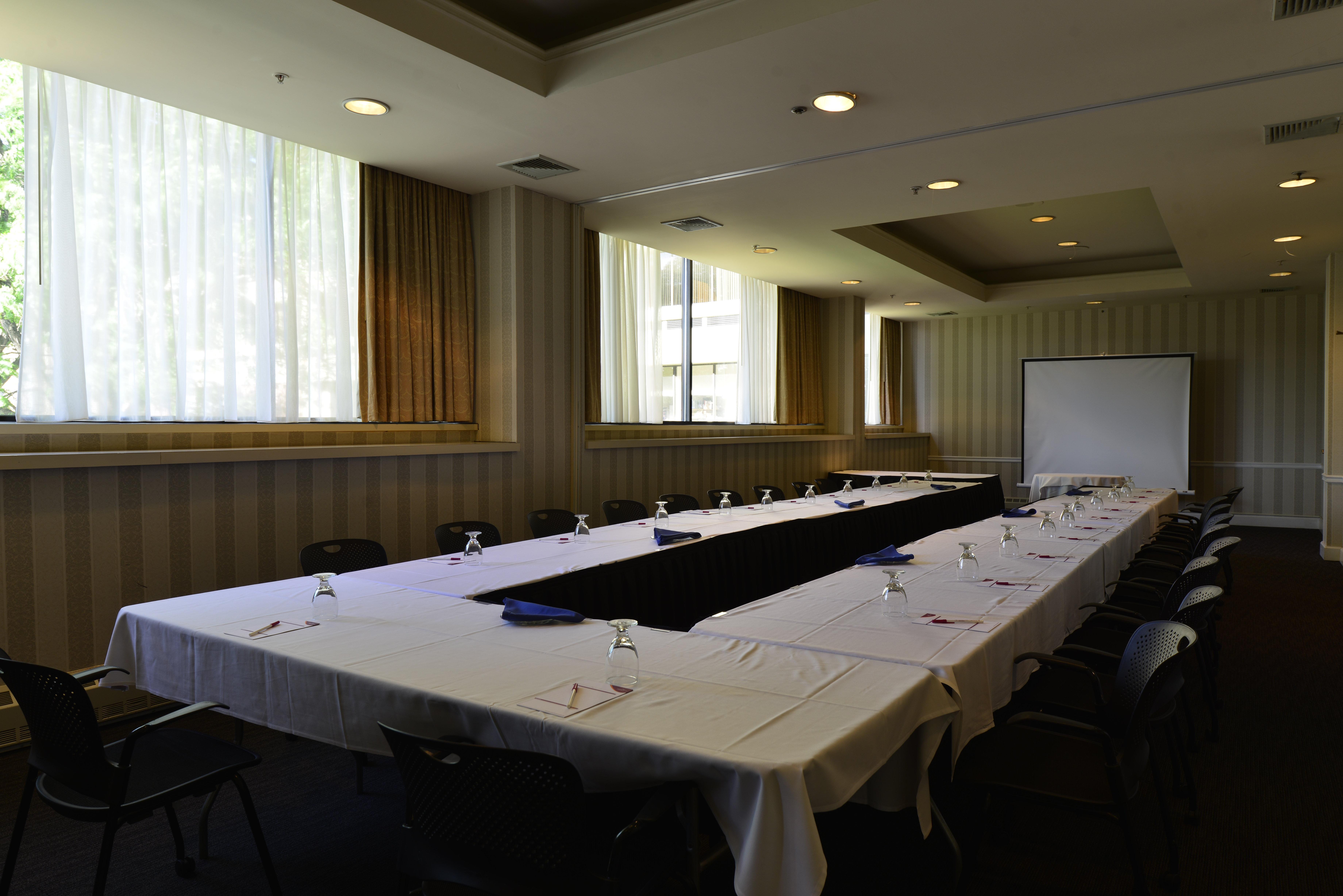 Holiday Inn & Suites Pittsfield-Berkshires By Ihg Luaran gambar