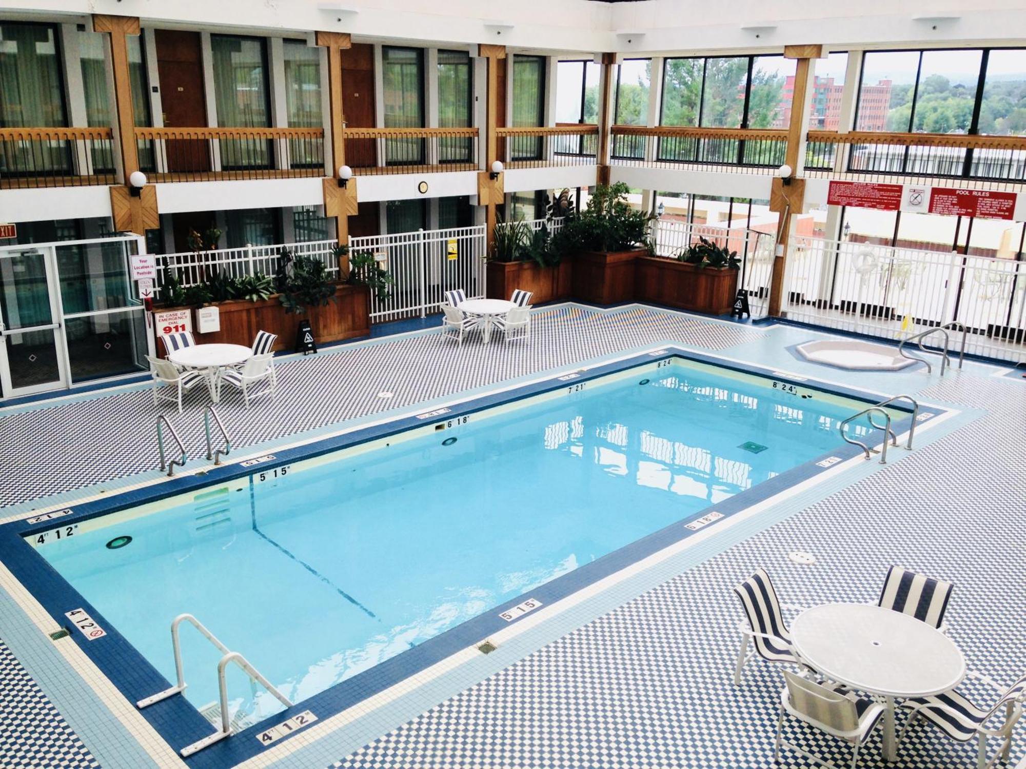 Holiday Inn & Suites Pittsfield-Berkshires By Ihg Luaran gambar